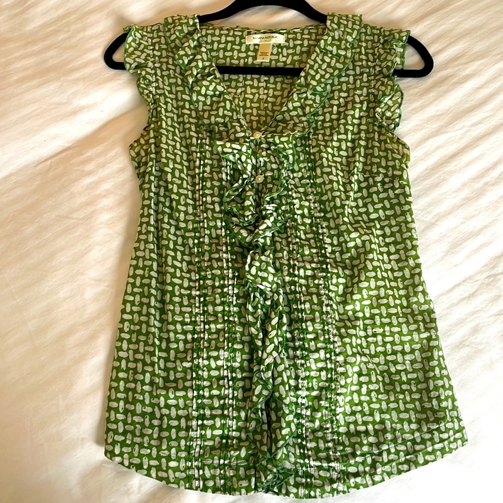 Banana Republic Ruffled Tank - Picture 3 of 7